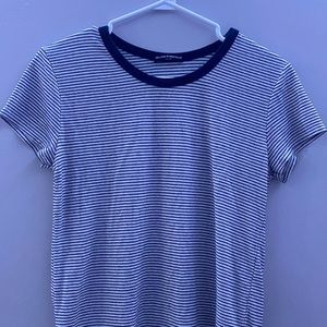 ✨3/$15✨ Brandy Melville Tee